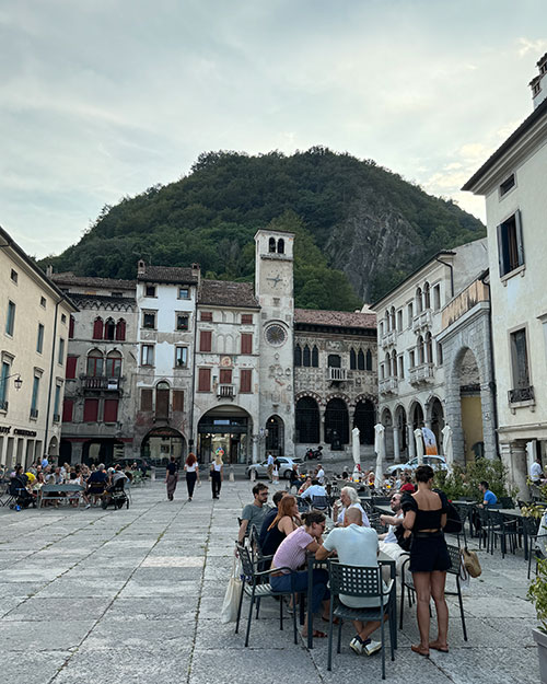 Piazza Flaminio in the Serravalle quarter of old Vittorio Veneto.