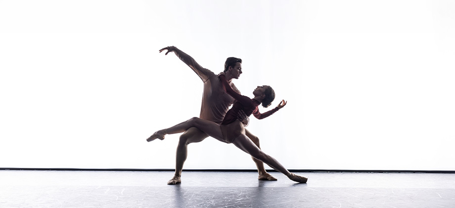 qld ballet dancers 920x420